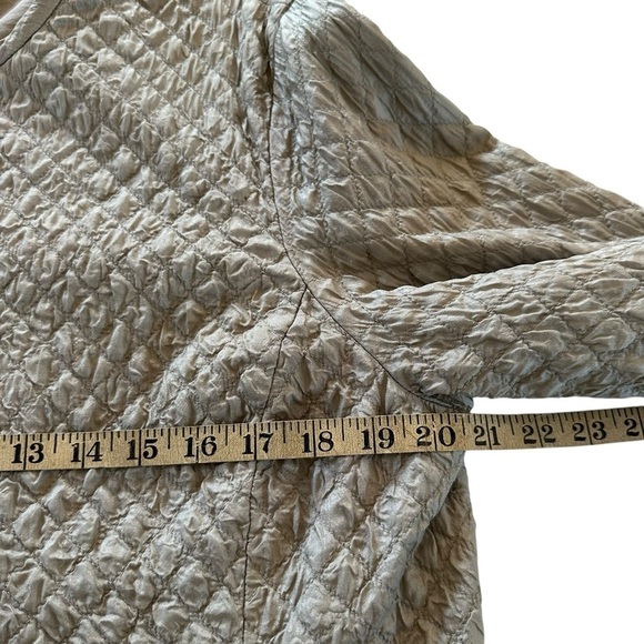 EILEEN FISHER QUILTED TUSSAH DIAMOND SILK MAGNETIC CLOSURE JACKET SIZE LARGE. - Picture 9 of 13